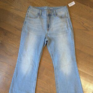 Old Navy High-Rise WOW Flare Jeans Light Wash Zipper Fly, Size 6 Reg NWT